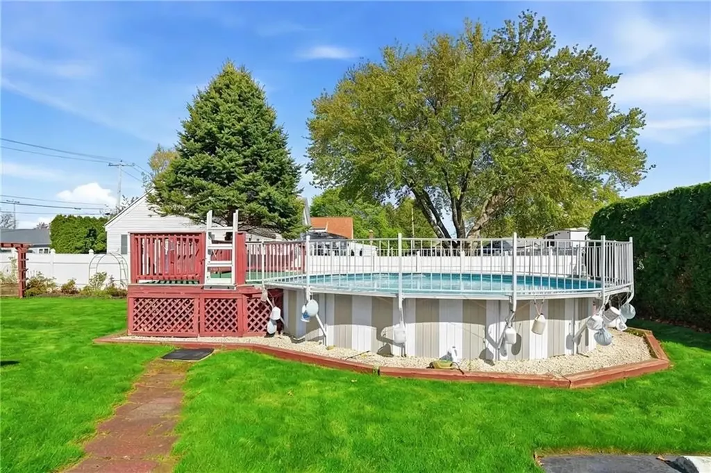 76 Sabra Street Cranston RI 02910