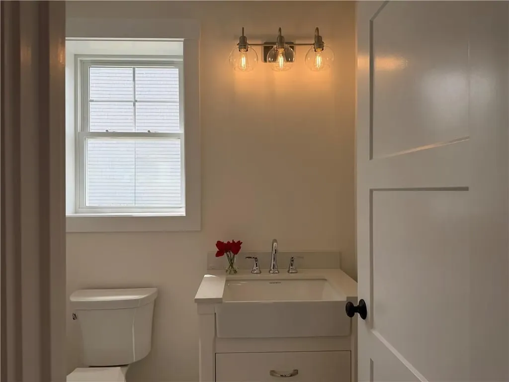 27 Massasoit Avenue Bristol RI 02809