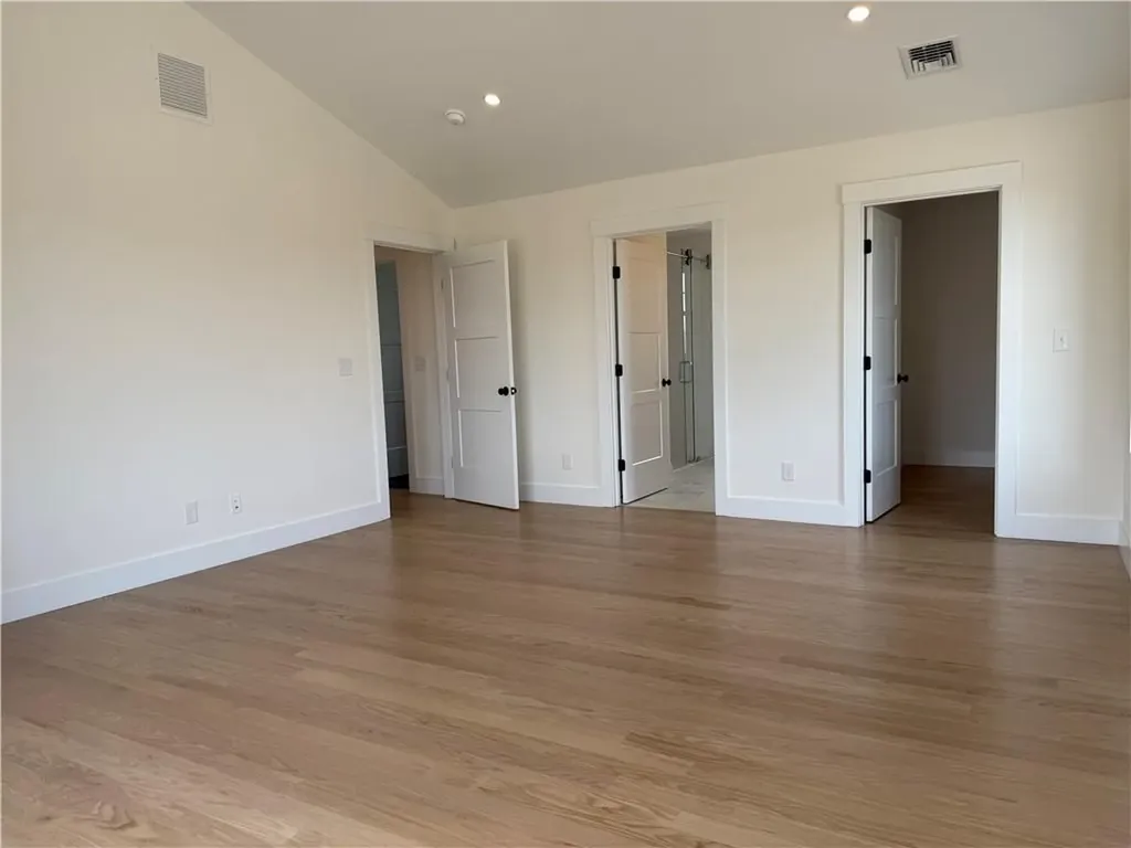 27 Massasoit Avenue Bristol RI 02809