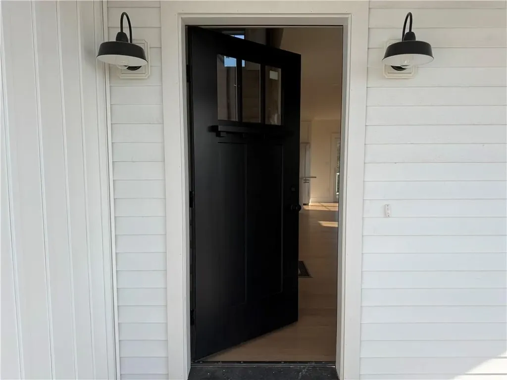 27 Massasoit Avenue Bristol RI 02809