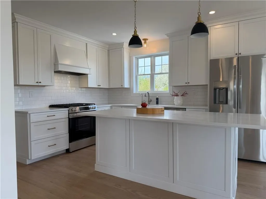 27 Massasoit Avenue Bristol RI 02809