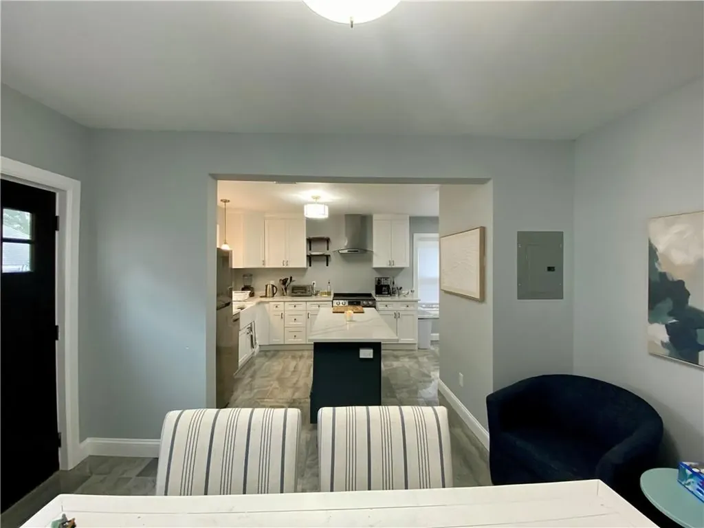 18 Hall Avenue Newport RI 02840