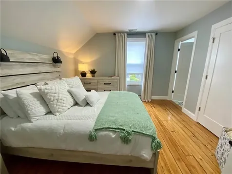 18 Hall Avenue Newport RI 02840