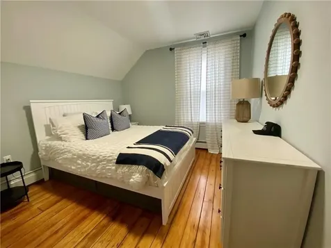 18 Hall Avenue Newport RI 02840