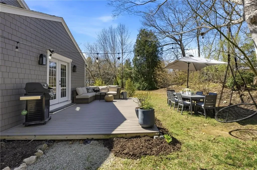 188 Post Road Westerly RI 02891