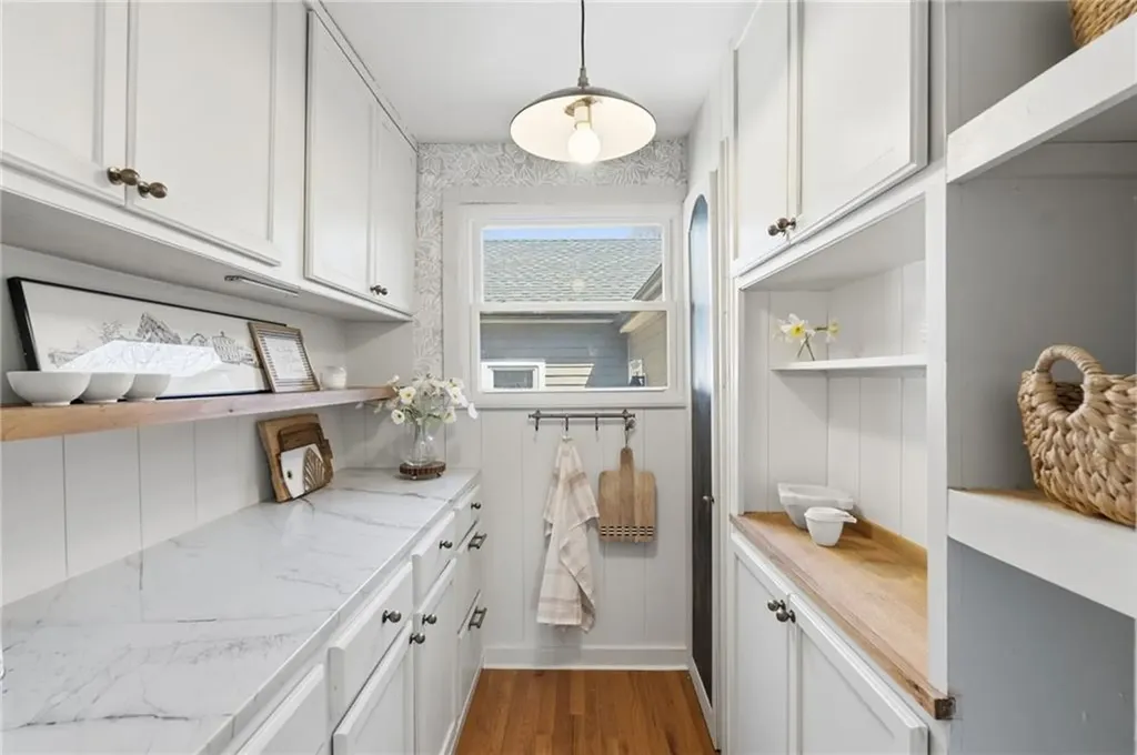 188 Post Road Westerly RI 02891