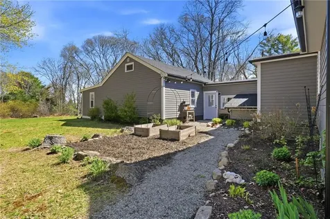 188 Post Road Westerly RI 02891
