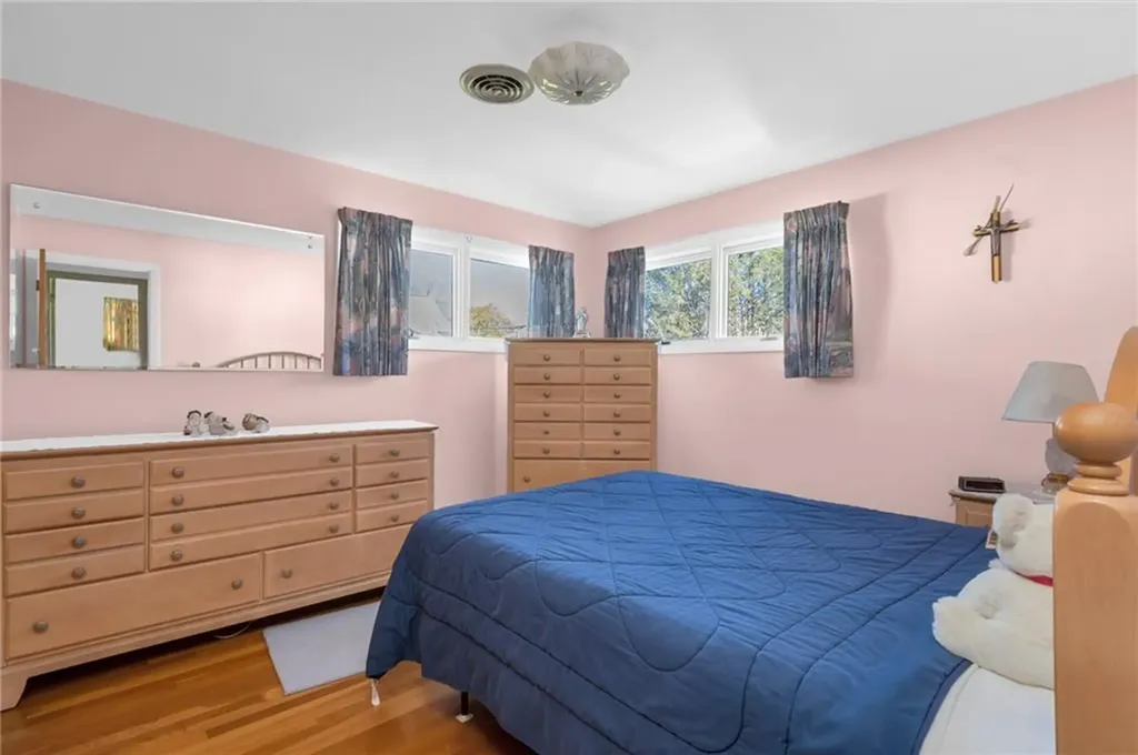 15 Pine Street North Providence RI 02911