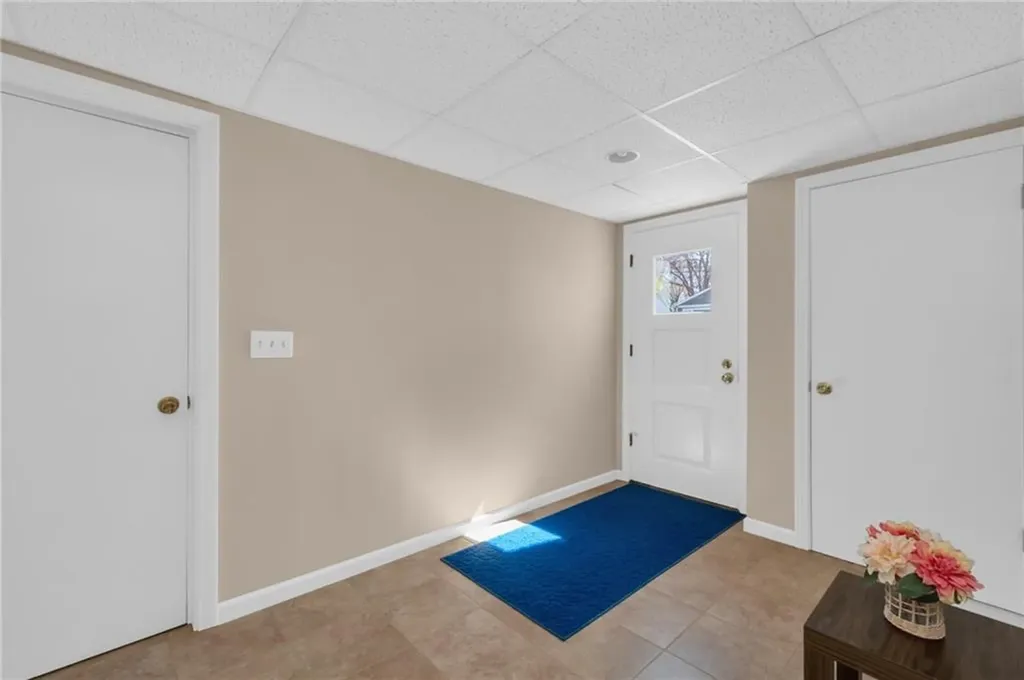 15 Pine Street North Providence RI 02911