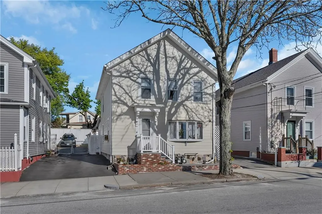 72 Moore Street Central Falls RI 02863