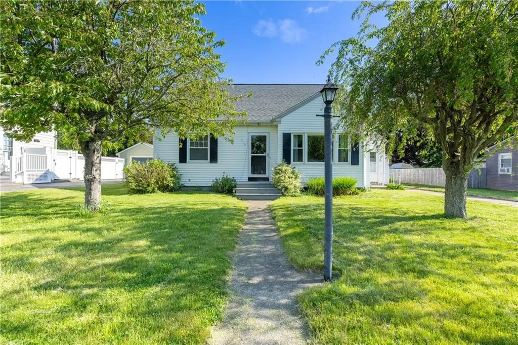 110 James M Beardsworth Avenue Tiverton RI 02878