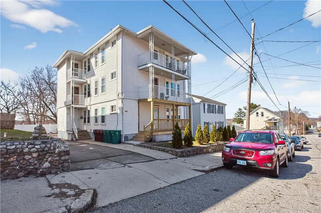277 Ward Street Woonsocket RI 02895