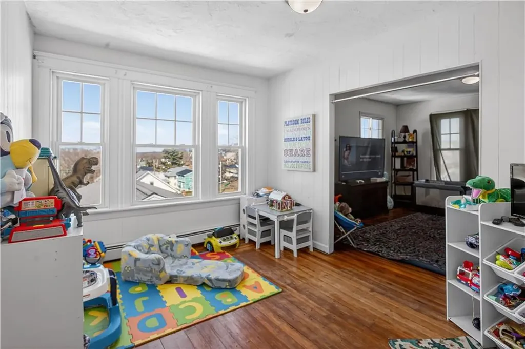 277 Ward Street Woonsocket RI 02895