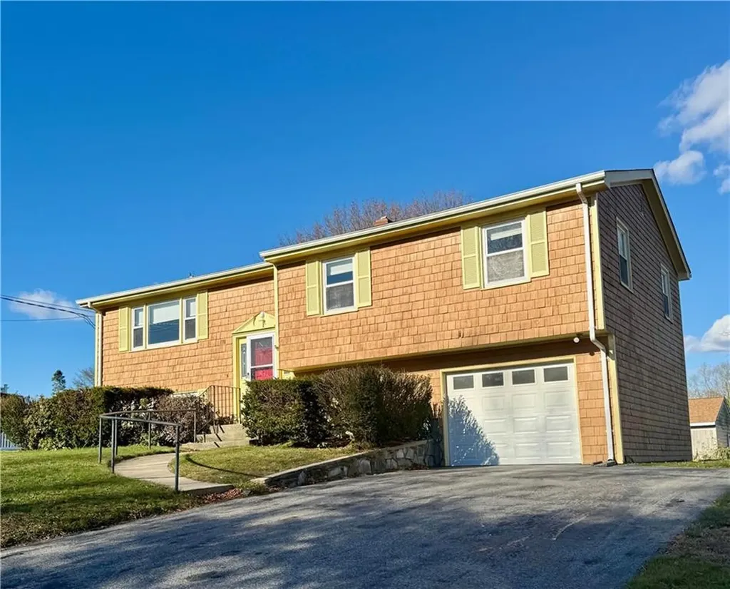 178 Canonchet Drive Portsmouth RI 02871