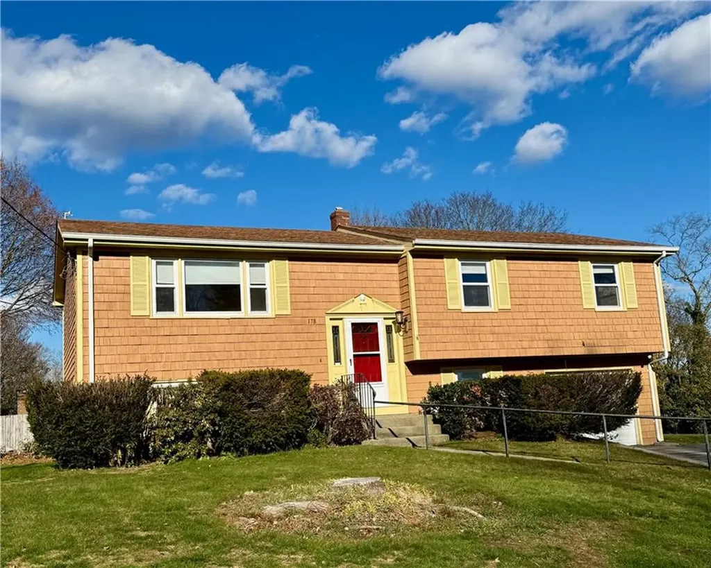 178 Canonchet Drive Portsmouth RI 02871