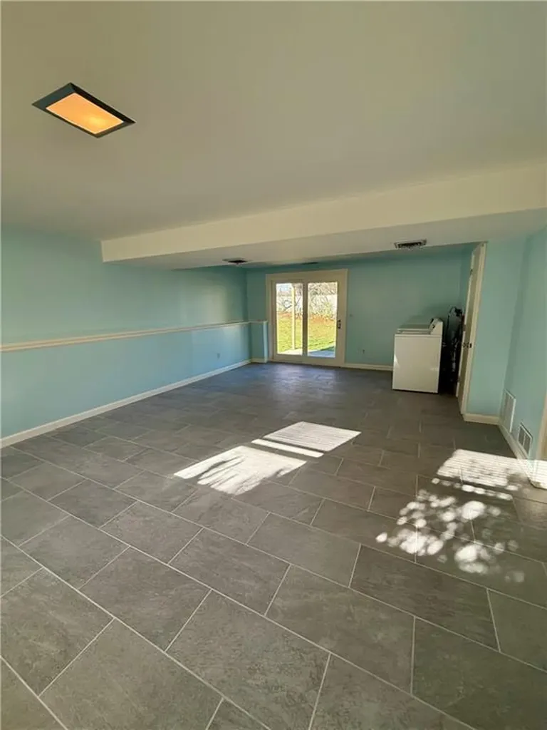 178 Canonchet Drive Portsmouth RI 02871