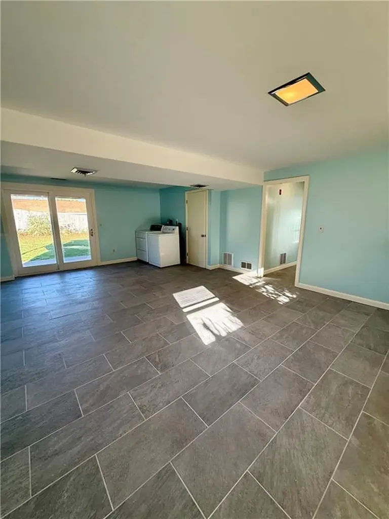 178 Canonchet Drive Portsmouth RI 02871