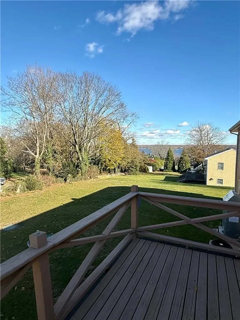 178 Canonchet Drive Portsmouth RI 02871