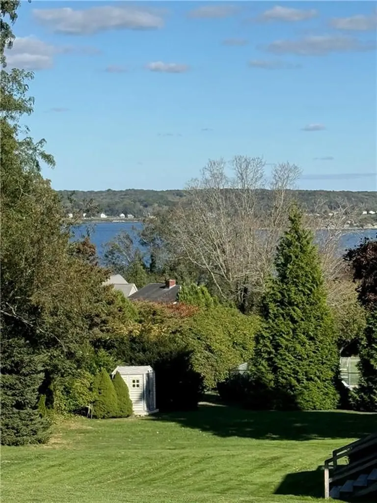178 Canonchet Drive Portsmouth RI 02871