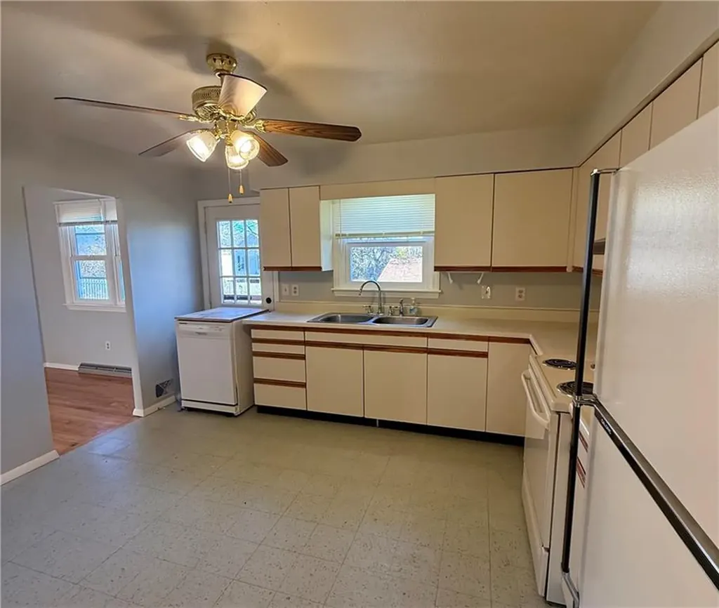 178 Canonchet Drive Portsmouth RI 02871