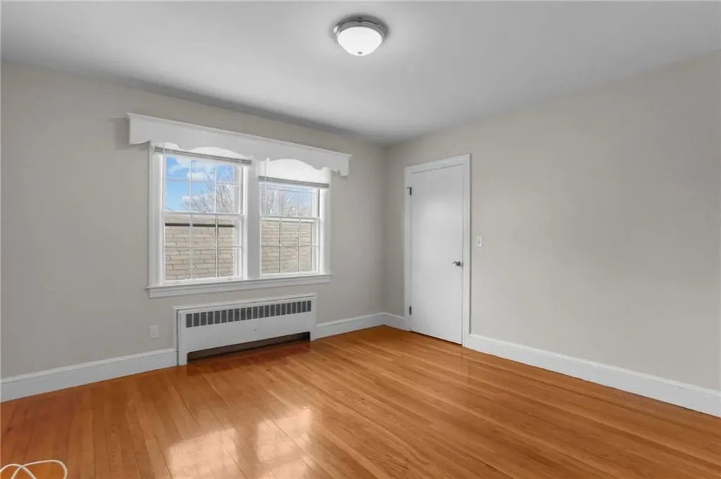 196 Wardlaw Avenue Providence RI 02908