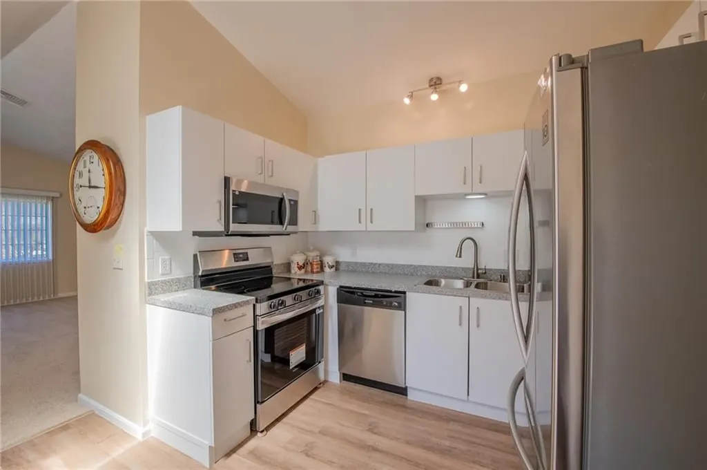 2 Magnum Court Smithfield RI 02917