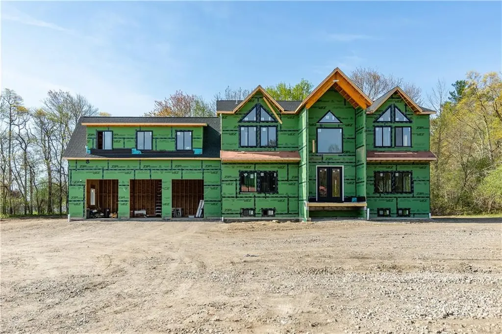 1497 Pippin Orchard Road Cranston RI 02921