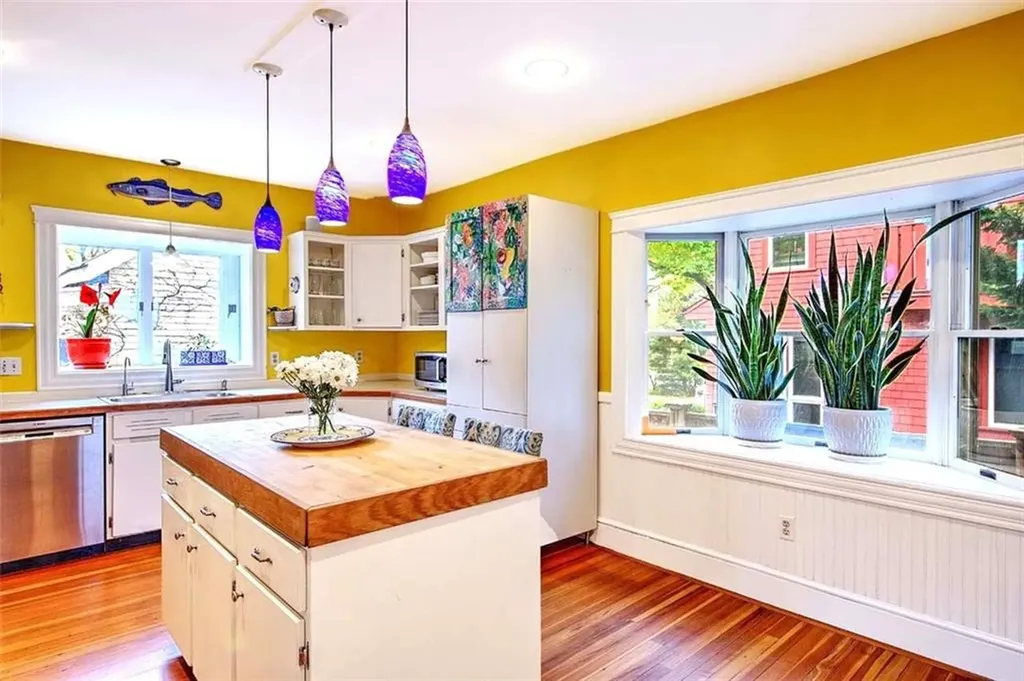 21 Mount Hope Avenue Providence RI 02906
