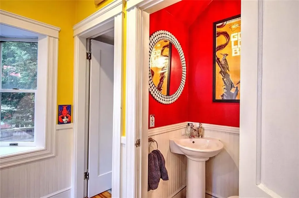 21 Mount Hope Avenue Providence RI 02906