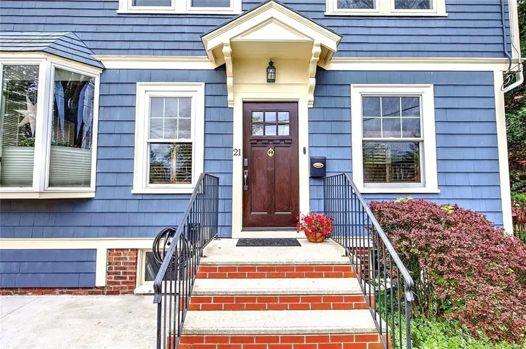 21 Mount Hope Avenue Providence RI 02906