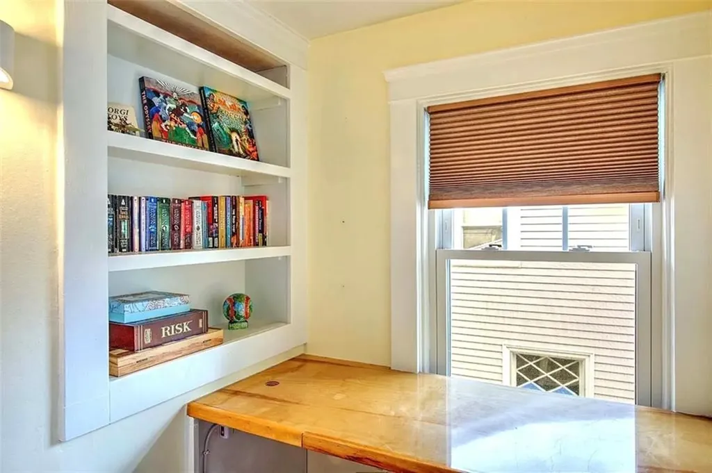 21 Mount Hope Avenue Providence RI 02906
