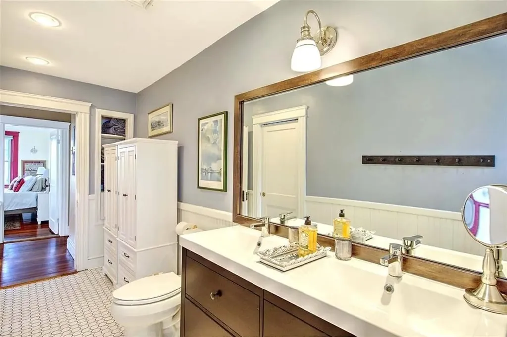 21 Mount Hope Avenue Providence RI 02906