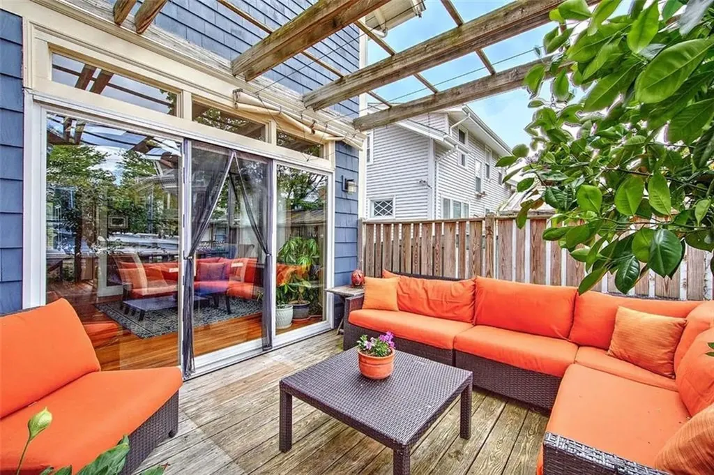 21 Mount Hope Avenue Providence RI 02906