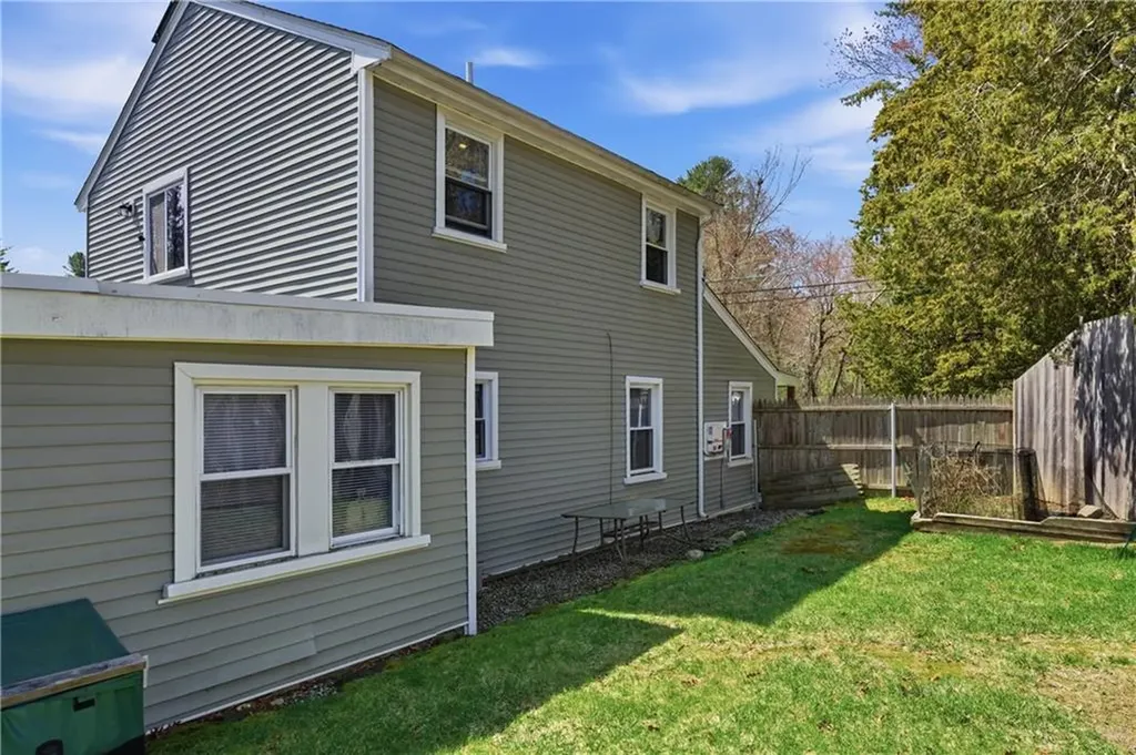 48 Overlea Road North Smithfield RI 02896