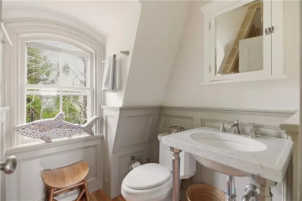 364 Bellevue Avenue Newport RI 02840