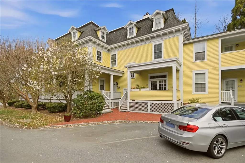 364 Bellevue Avenue Newport RI 02840