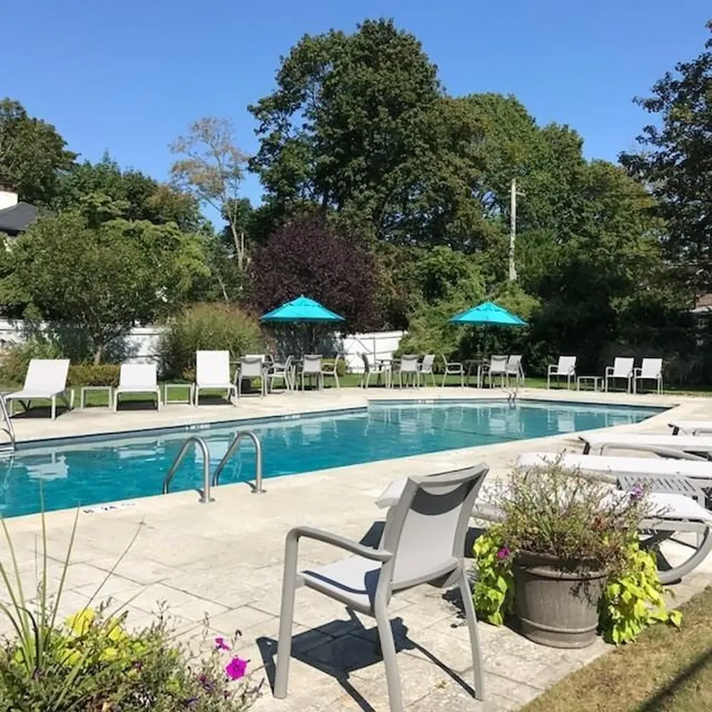 364 Bellevue Avenue Newport RI 02840