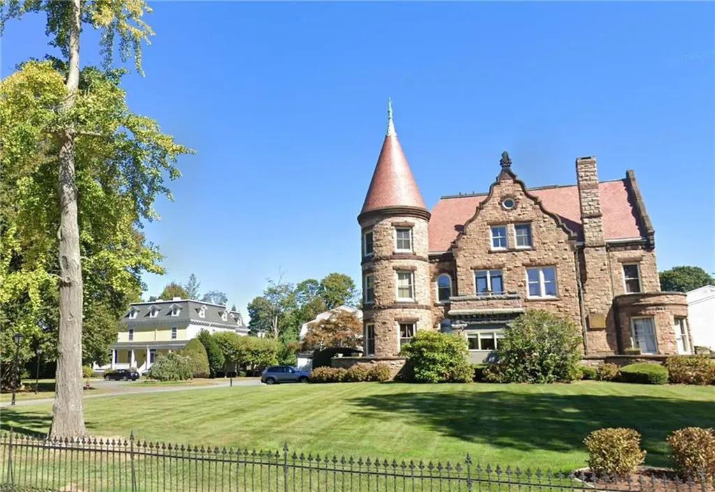 364 Bellevue Avenue Newport RI 02840