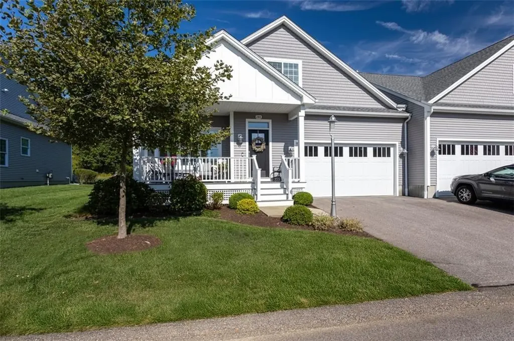 281 Wickford Court North Kingstown RI 02852