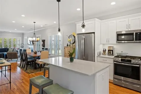 281 Wickford Court North Kingstown RI 02852