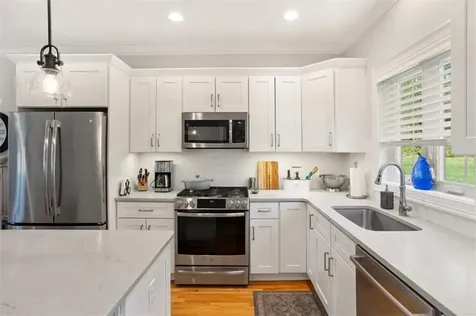 281 Wickford Court North Kingstown RI 02852