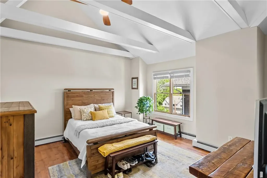 81 Larch Street Providence RI 02906