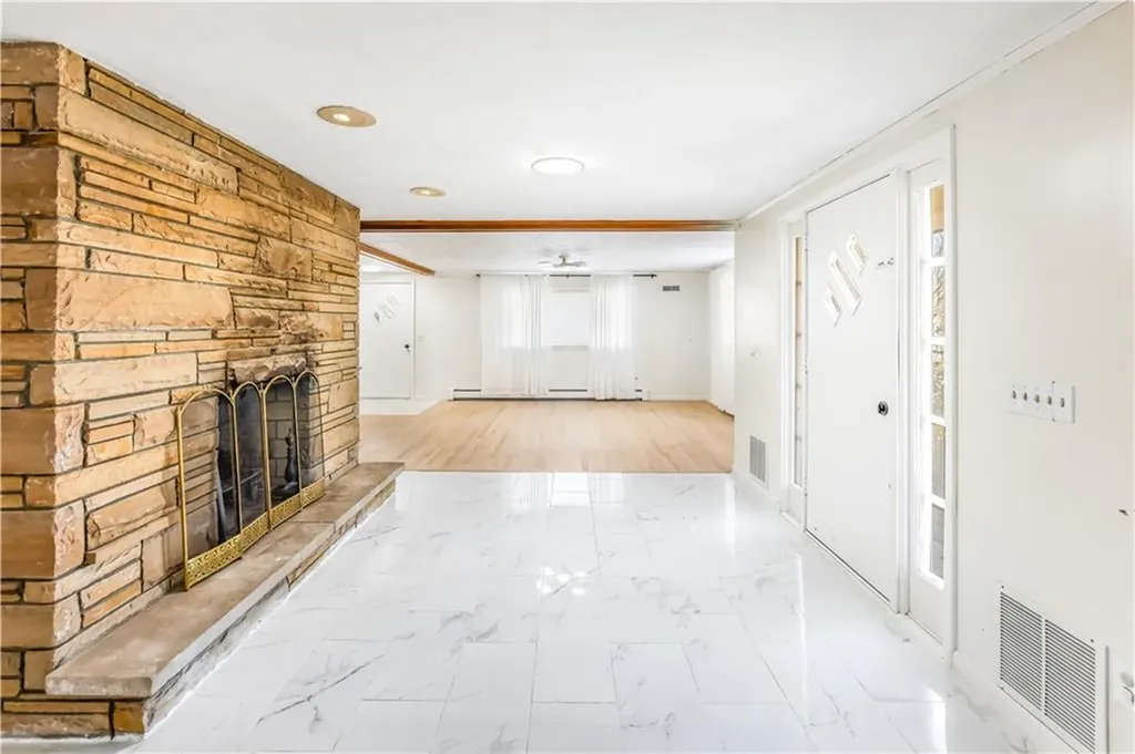 10 Potter Drive Providence RI 02907