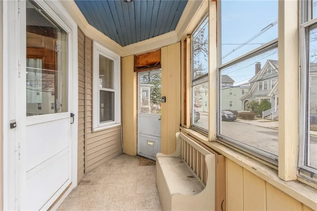 95 Corinth Street Providence RI 02907