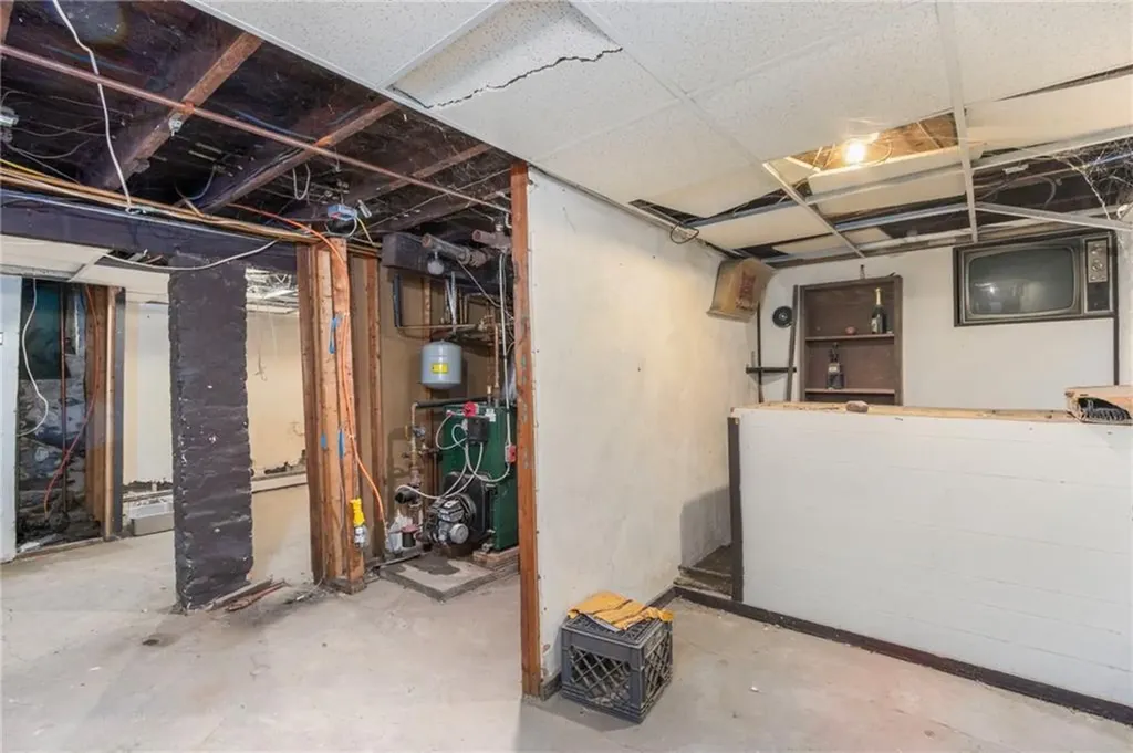 95 Corinth Street Providence RI 02907