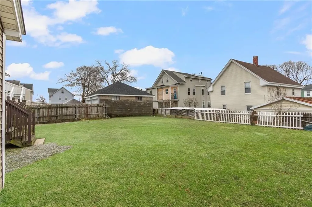 95 Corinth Street Providence RI 02907