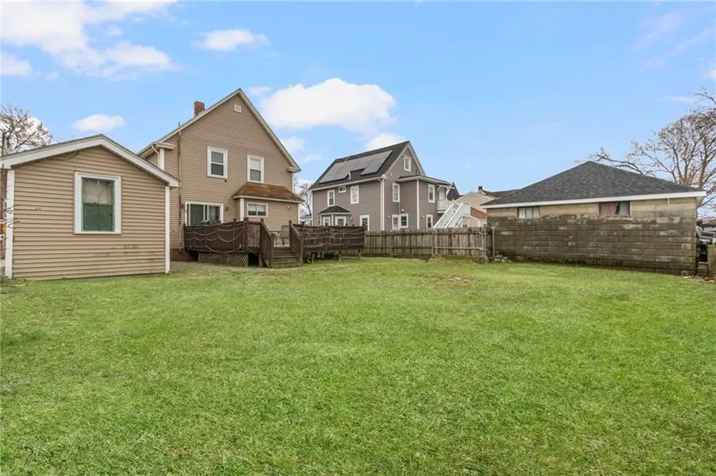 95 Corinth Street Providence RI 02907
