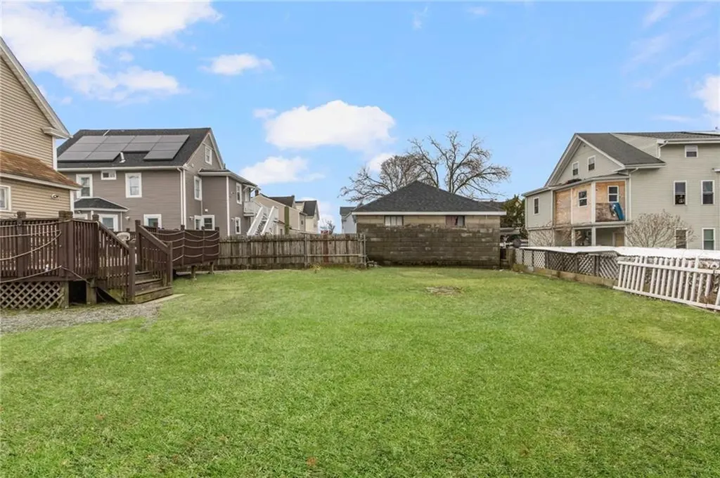 95 Corinth Street Providence RI 02907
