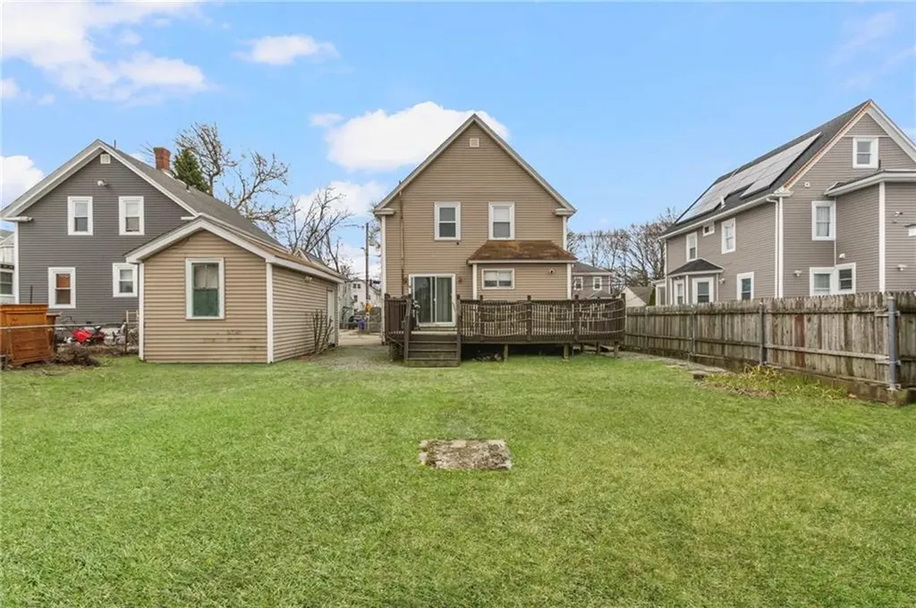 95 Corinth Street Providence RI 02907