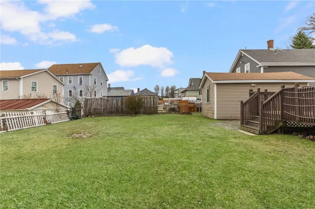 95 Corinth Street Providence RI 02907